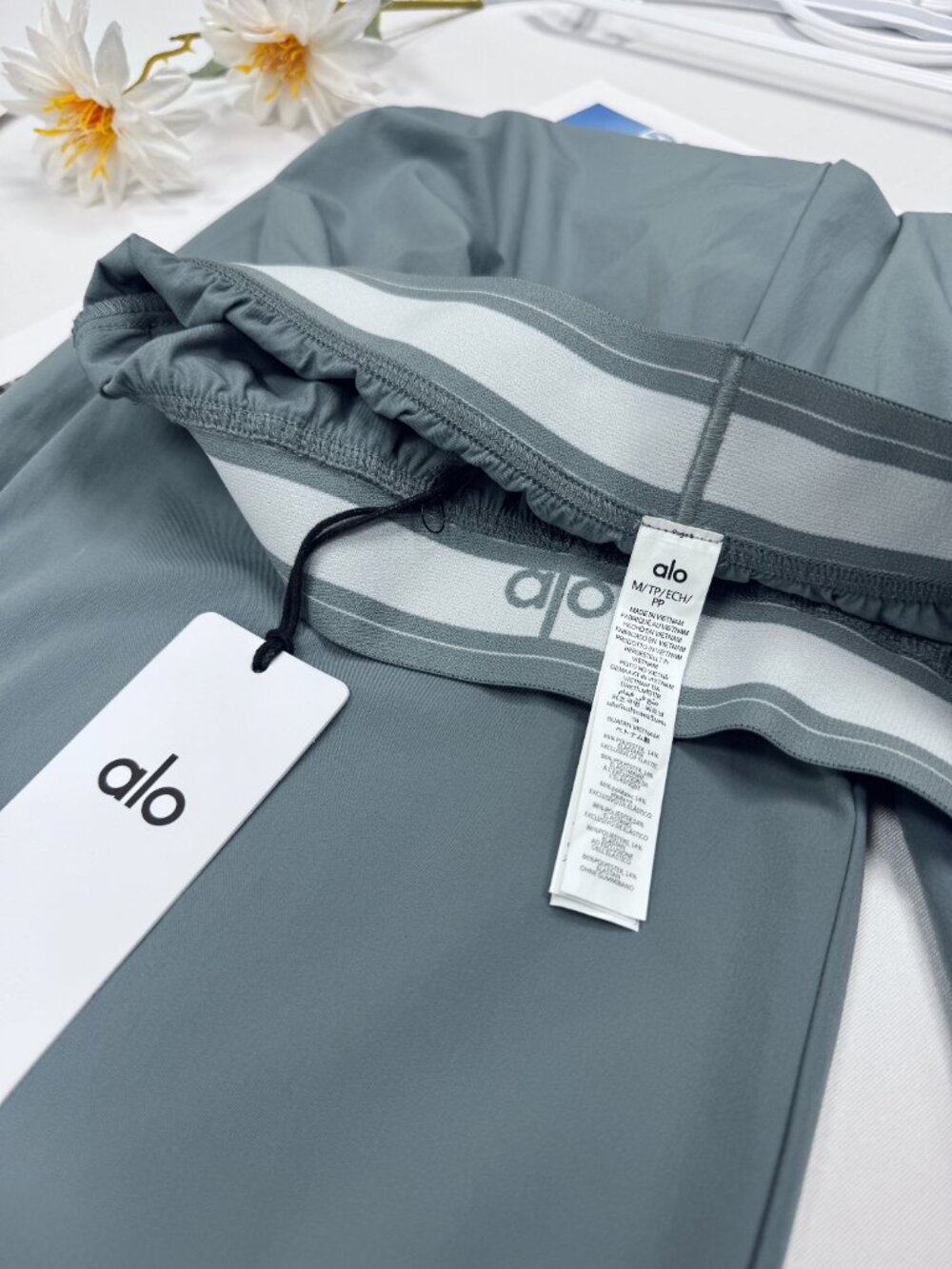 Steel Grey ALO Yoga Suit Up Trouser💙 (Regular) Summer | Trendy 😉30“inches - Picture 5 of 8